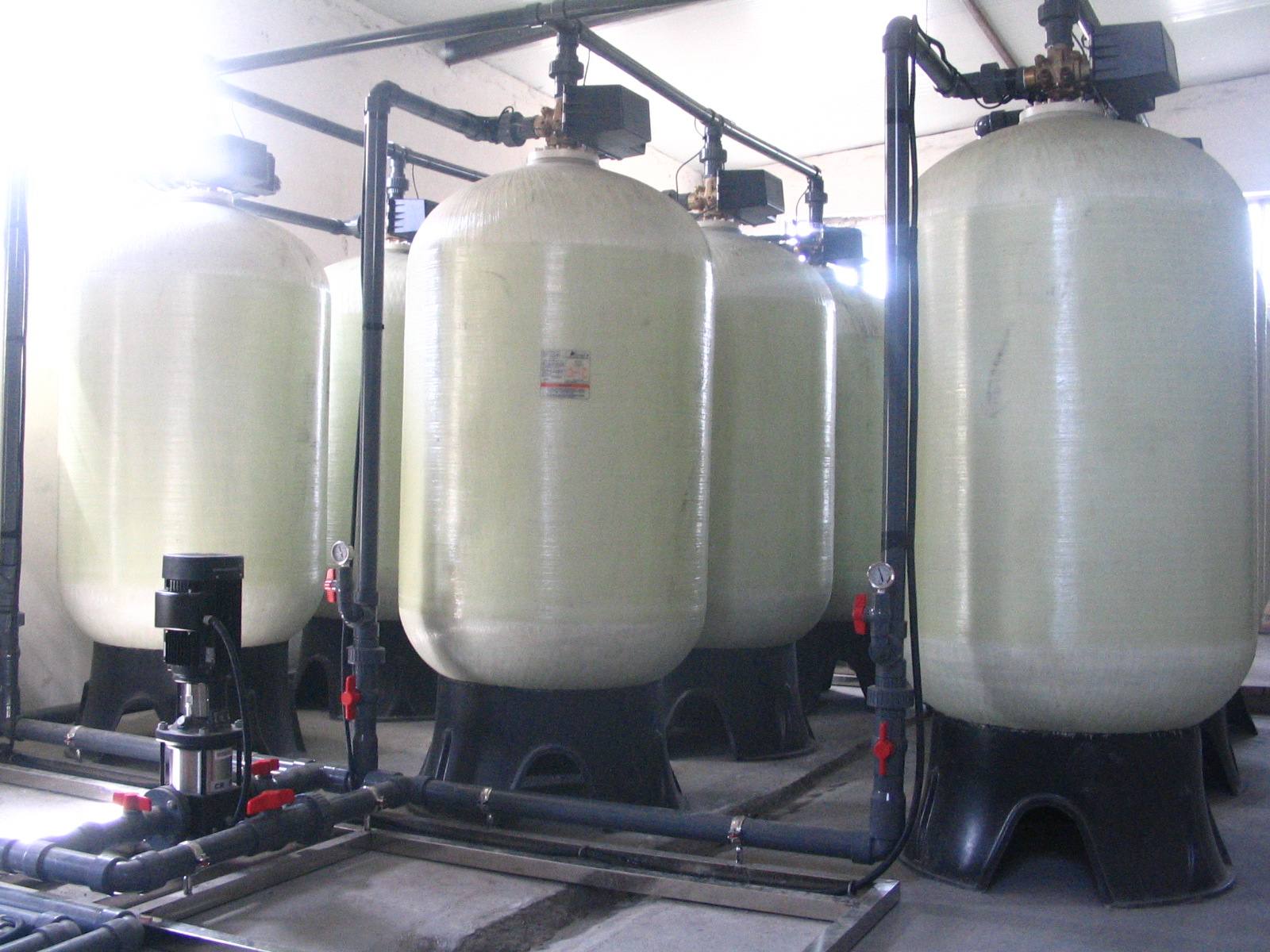 内蒙古农药企业100吨全自动软水器，软化水设备